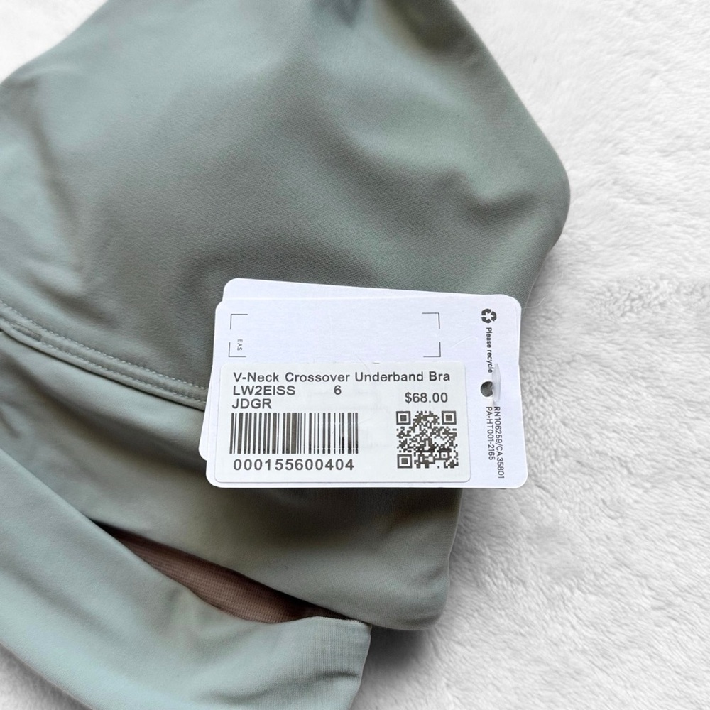 NWT Lululemon V-Neck Crossover Underband Bra – Jade Green – Size 6 - Picture 8 of 8